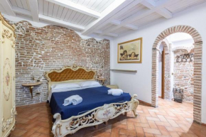 De'Gombruti, Bologna by Short Holidays